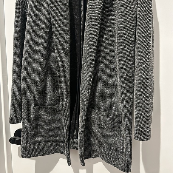 FOREVER21 GREY SWEATER - Picture 3 of 9